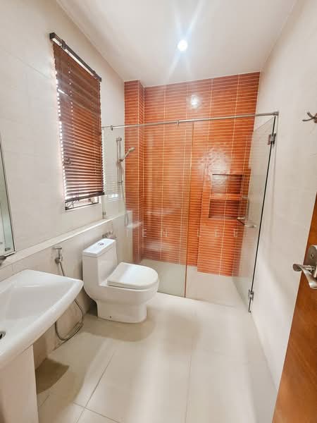 Bungalow for Sale in Damansara Heights (Kuala Lumpur) - Vivien Lee - Bathroom - PropertyGuru.com.my