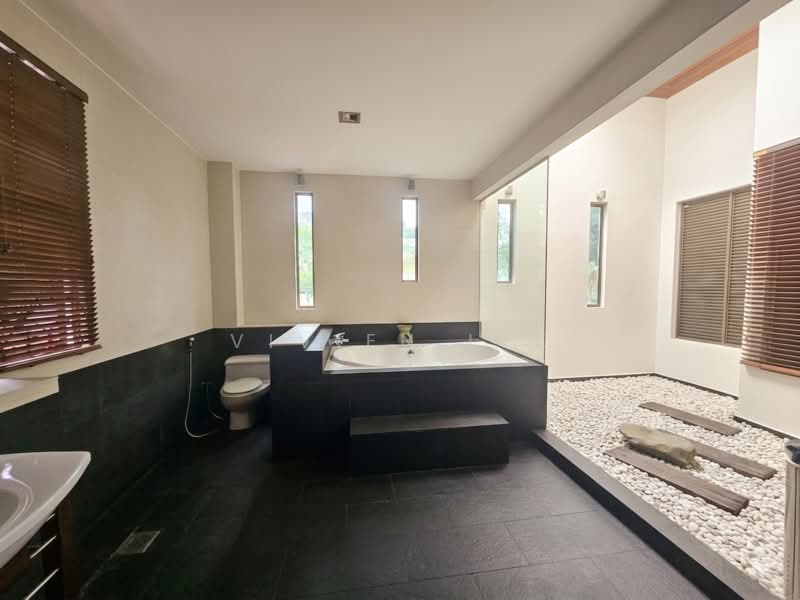 Bungalow for Sale in Damansara Heights (Kuala Lumpur) - Vivien Lee - Bathroom - PropertyGuru.com.my