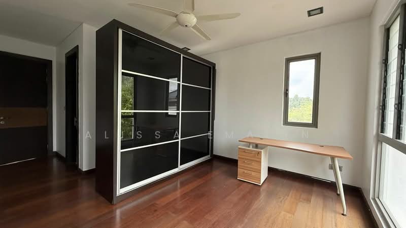 Rumah Banglo untuk Dijual di Bukit Jelutong (Shah Alam) - Alissa Emalyn - Study - PropertyGuru.com.my