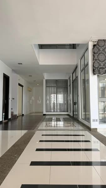 Rumah Banglo untuk Dijual di Bukit Jelutong (Shah Alam) - Alissa Emalyn - Entrance - PropertyGuru.com.my