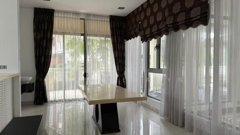 Rumah Banglo untuk Dijual di Bukit Jelutong (Shah Alam) - Alissa Emalyn - Dining Room - PropertyGuru.com.my