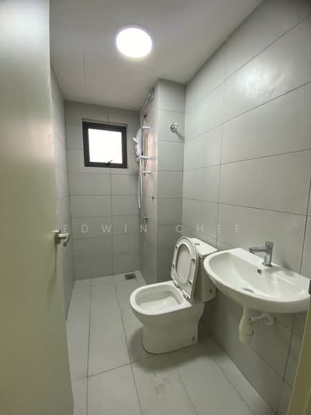 Servis Apartment untuk Disewa di Seiring Residensi - Edwin Chee - Bathroom - PropertyGuru.com.my