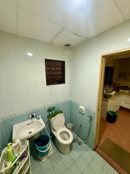 Rumah Teres untuk Dijual di Shah Alam (Selangor) - Muhammad Ridhwan Mohd Huzairi - Bathroom - PropertyGuru.com.my