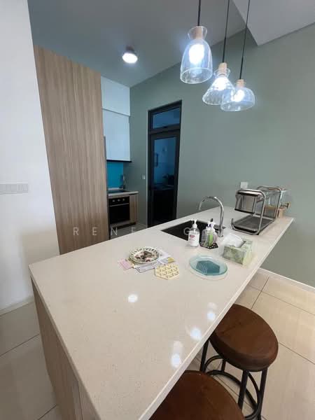 Condominium for Sale at Queens Residences Q1 @ Queens Waterfront - Renee Goh - Kitchen - PropertyGuru.com.my
