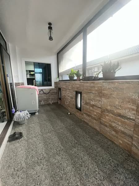 Cluster House for Sale in Taman Scientex Pasir Gudang (Pasir Gudang) - David Ong - Balcony - PropertyGuru.com.my