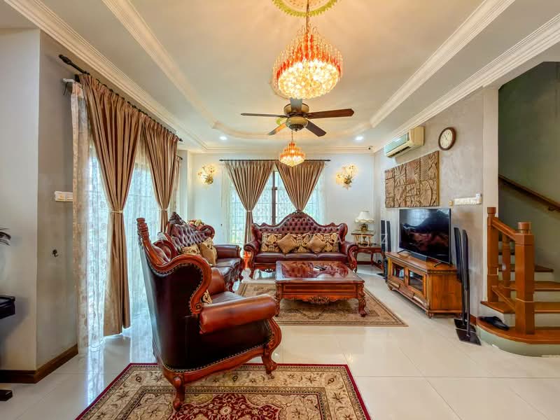 Rumah Banglo untuk Dijual di Alam Damai (Cheras) - Amzar Faiz - Living Room - PropertyGuru.com.my