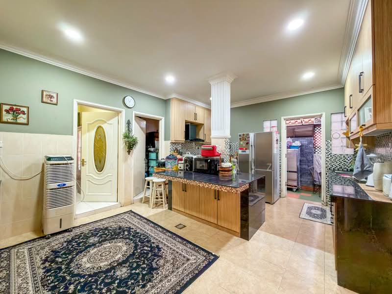 Rumah Banglo untuk Dijual di Alam Damai (Cheras) - Amzar Faiz - Kitchen - PropertyGuru.com.my