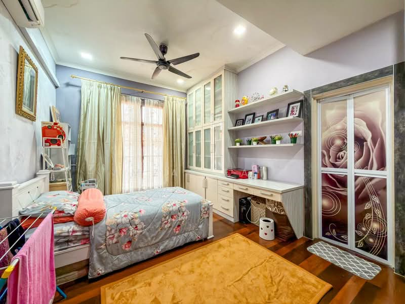 Rumah Banglo untuk Dijual di Alam Damai (Cheras) - Amzar Faiz - Bedroom - PropertyGuru.com.my