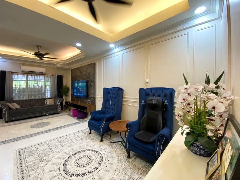 Rumah Teres 2 Tingkat untuk Dijual di Seksyen 8 (Bangi) - Najibah Sahari - Living Room - PropertyGuru.com.my