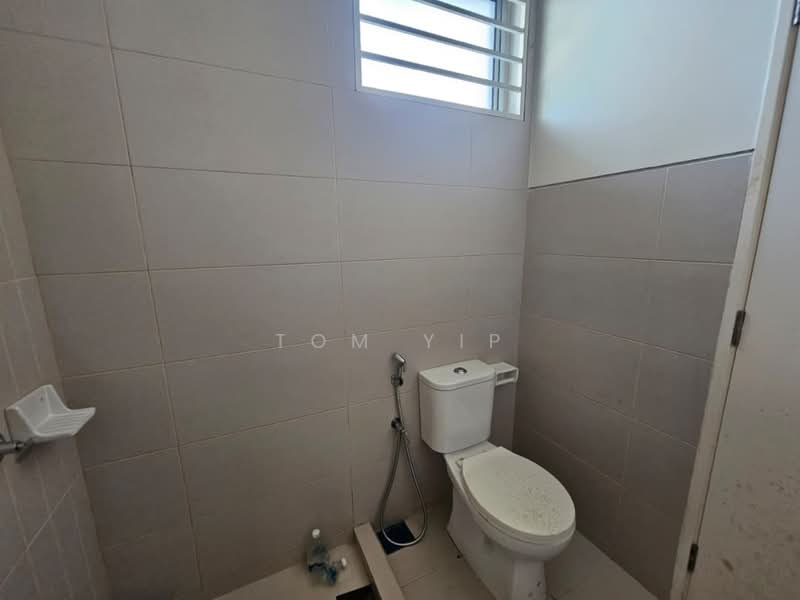 2-storey Terraced House for Sale in Bandar Country Homes (Rawang) - Tom Yip - Bathroom - PropertyGuru.com.my