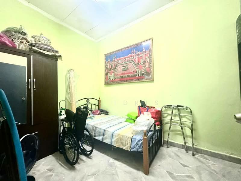 1-storey Terraced House for Sale in Bandar Tun Hussein Onn (Cheras) - Ali Idris - Bedroom - PropertyGuru.com.my