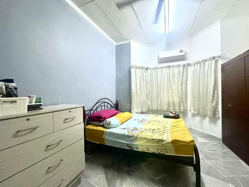 1-storey Terraced House for Sale in Bandar Tun Hussein Onn (Cheras) - Ali Idris - Bedroom - PropertyGuru.com.my