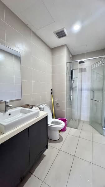 Servis Apartment untuk Disewa di Green Haven - Meng . - Bathroom - PropertyGuru.com.my