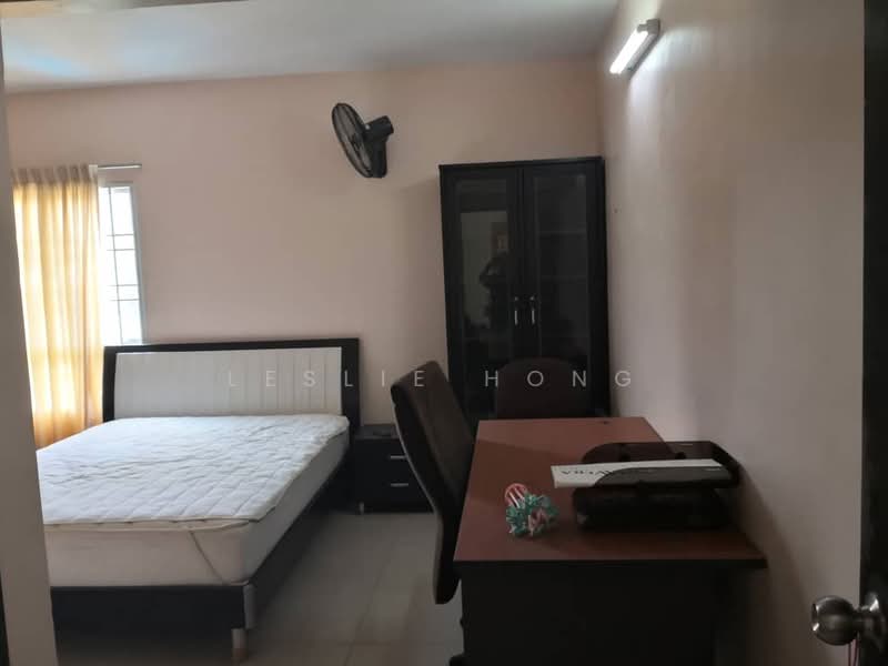 Condominium for Sale at Greenlane Park - Leslie Hong - Bedroom - PropertyGuru.com.my