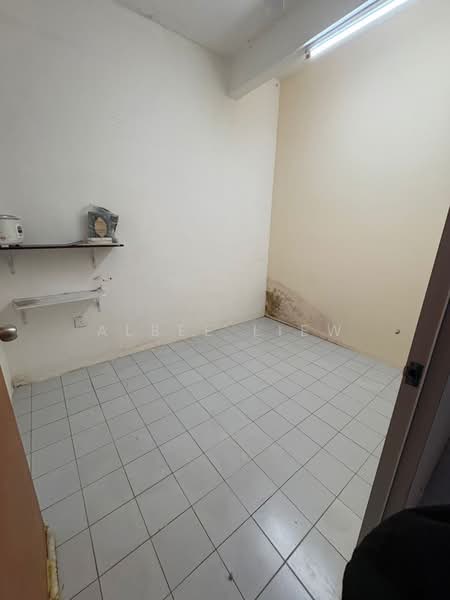 2-storey Terraced House for Sale in Taman Johor Jaya (Johor Bahru) - Albee Liew - Interior - PropertyGuru.com.my