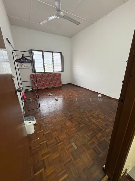 2-storey Terraced House for Sale in Taman Johor Jaya (Johor Bahru) - Albee Liew - Interior - PropertyGuru.com.my