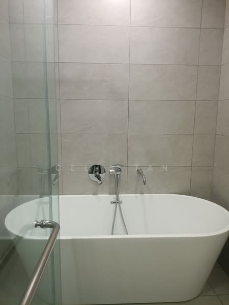 Service Residence for Rent at Dorsett Waterfront Subang - Celia Tan - Bathroom - PropertyGuru.com.my