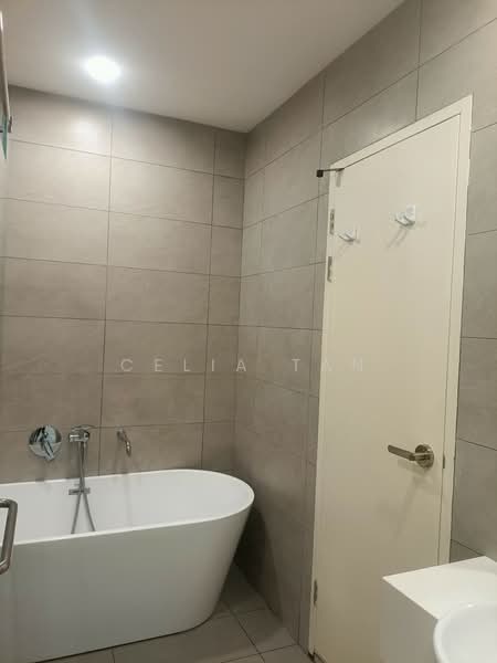 Service Residence for Rent at Dorsett Waterfront Subang - Celia Tan - Bathroom - PropertyGuru.com.my