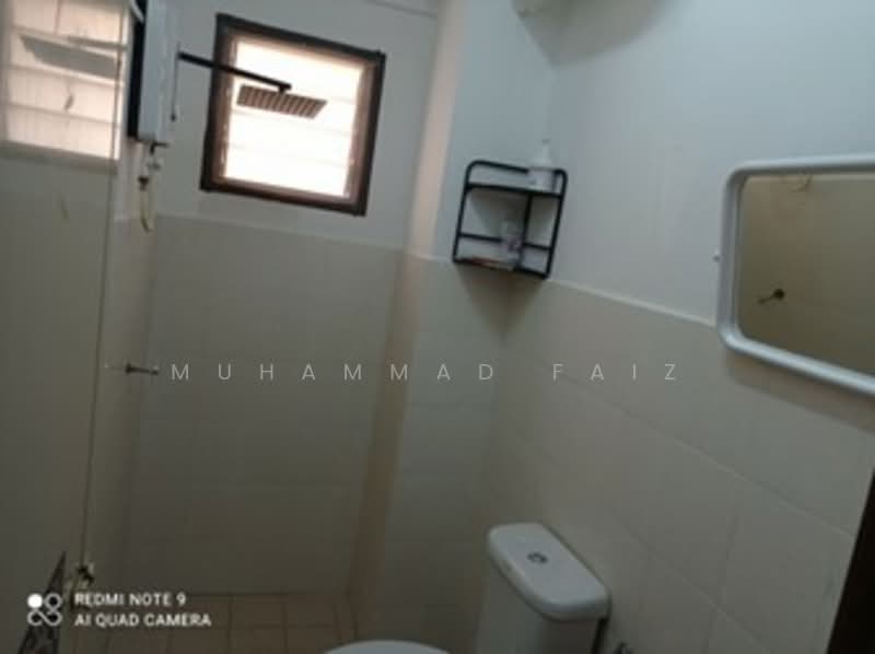 Pangsapuri untuk Disewa di Pangsapuri Sri Cempaka - Muhammad Faiz - Bathroom - PropertyGuru.com.my