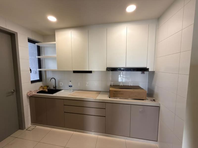 Service Residence for Rent at The Era @ Duta North - Daizy Tan - Kitchen - PropertyGuru.com.my