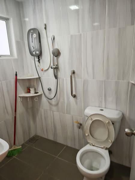 Townhouse for Sale in Seri Kembangan (Selangor) - Nicholas Lew - Bathroom - PropertyGuru.com.my