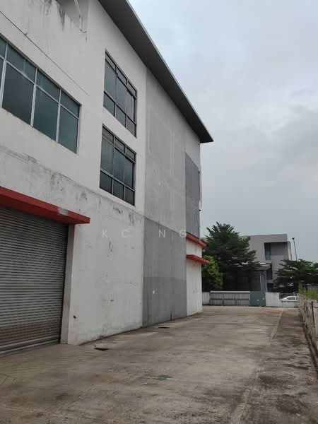 Factory for Rent in Seri Kembangan (Selangor) - KC Ngu - Exterior - PropertyGuru.com.my