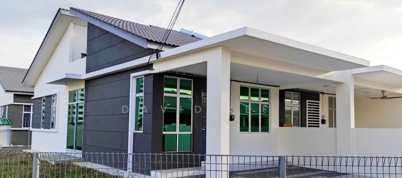 1-storey Terraced House for Sale in Parit Buntar (Perak) - David Lee - Exterior - PropertyGuru.com.my