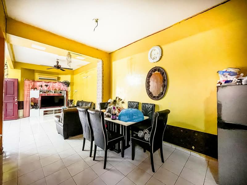 Rumah Teres 2 Tingkat untuk Dijual di Taman Sentosa (Klang) - Amzar Faiz - Living Room - PropertyGuru.com.my
