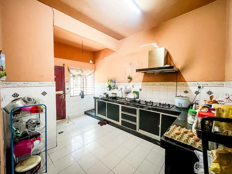 Rumah Teres 2 Tingkat untuk Dijual di Taman Sentosa (Klang) - Amzar Faiz - Kitchen - PropertyGuru.com.my