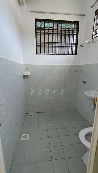 Apartment for Rent at Kings Height - Mandy Phang - Bathroom - PropertyGuru.com.my