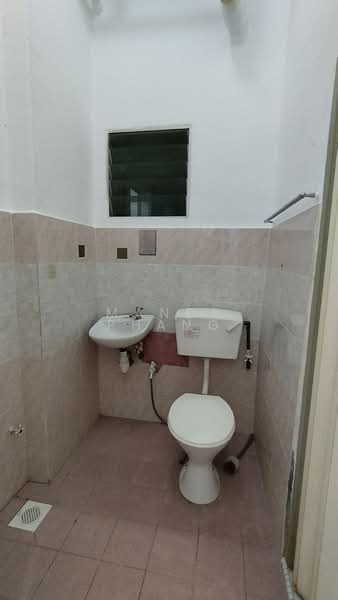 Apartment for Rent at Kings Height - Mandy Phang - Bathroom - PropertyGuru.com.my