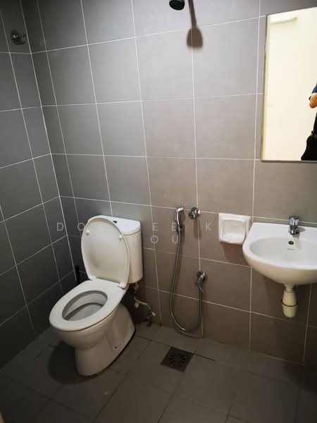 3-storey Terraced House for Rent in Cyberjaya (Selangor) - Don Lee Kah Hou - Bathroom - PropertyGuru.com.my