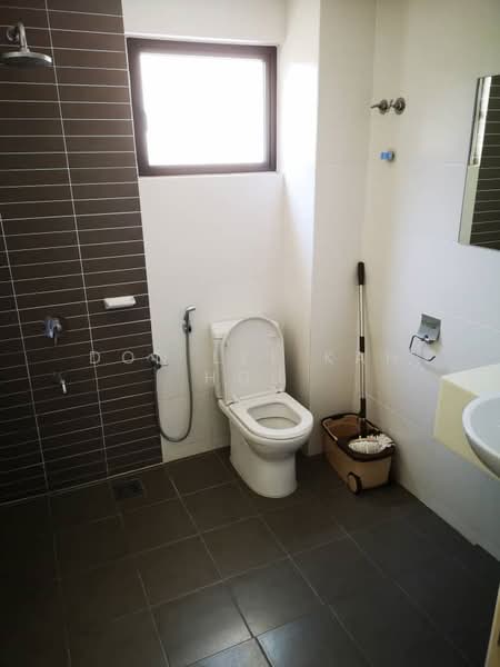 3-storey Terraced House for Rent in Cyberjaya (Selangor) - Don Lee Kah Hou - Bathroom - PropertyGuru.com.my
