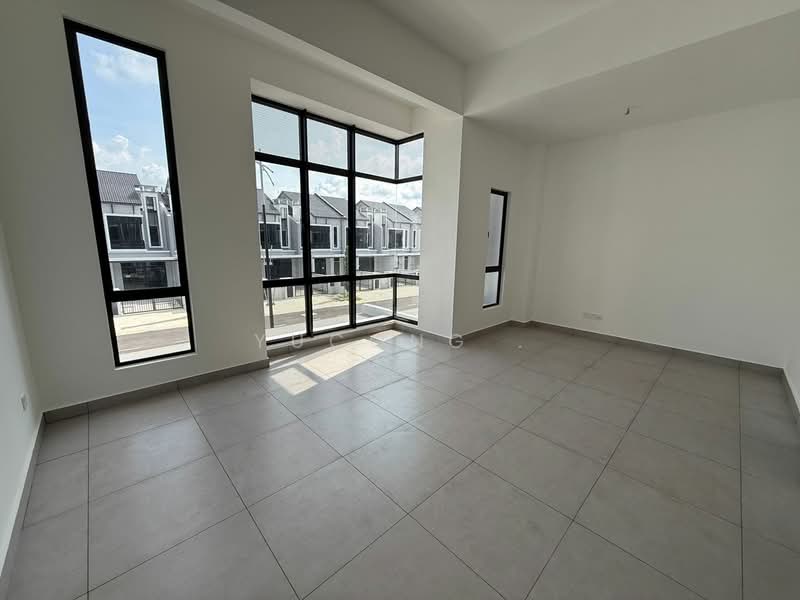 2-storey Terraced House for Sale in Setia Eco Cascadia (Tebrau) - Yucong . - Living Room - PropertyGuru.com.my