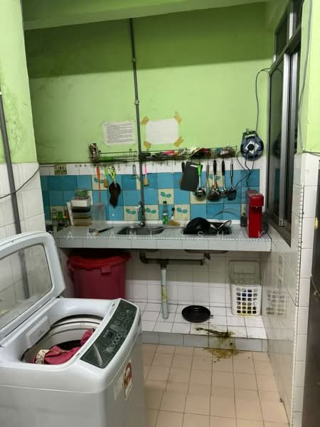Apartment for Sale at Taman Pusat Kepong - Zamani Ishak - Kitchen - PropertyGuru.com.my