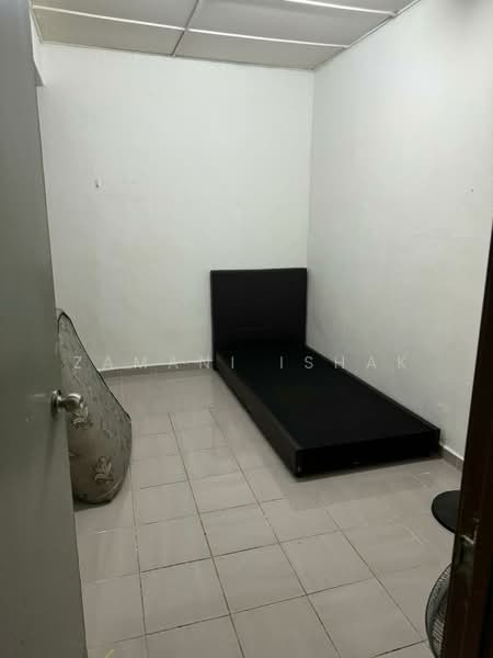 Apartment for Sale at Taman Pusat Kepong - Zamani Ishak - Bedroom - PropertyGuru.com.my