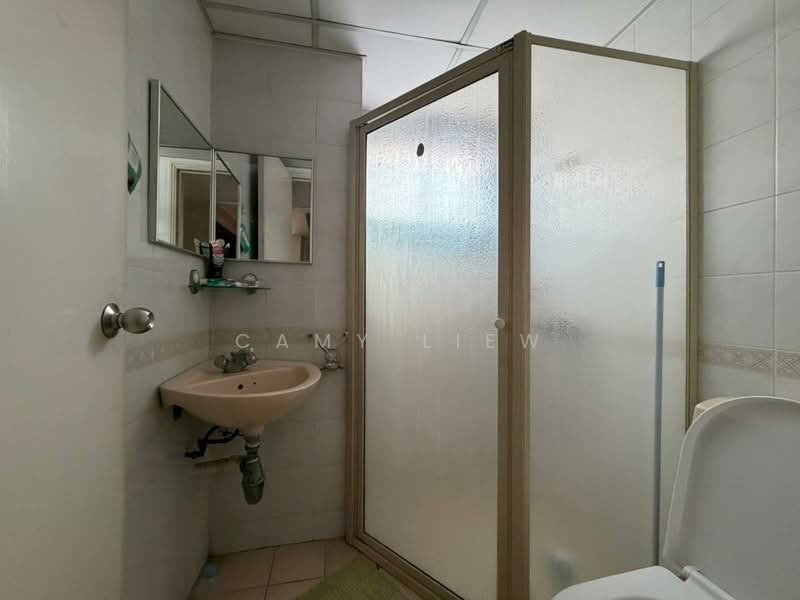 Kondominium untuk Dijual di Mont Kiara Pelangi - Camy Liew - Bathroom - PropertyGuru.com.my