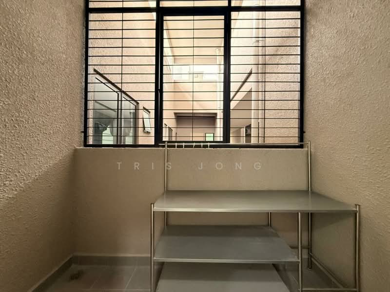 Kondominium untuk Disewa di Mori Residences - Tris Jong - Balcony - PropertyGuru.com.my