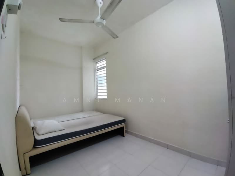 Apartment for Sale at Residensi Warnasari 2 - Amni Manan - Bedroom - PropertyGuru.com.my