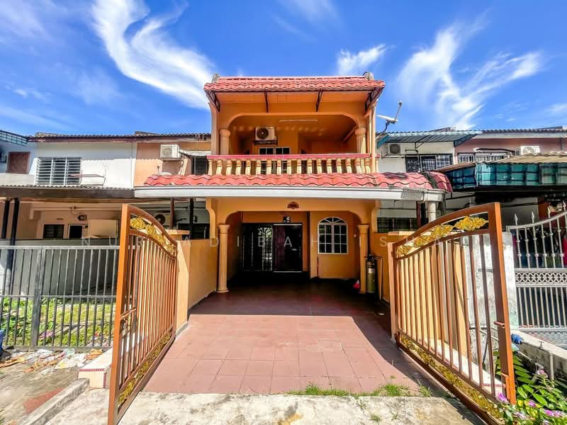 Rumah Teres 2 Tingkat untuk Dijual di Seksyen 25 (Shah Alam) - Nur Adibah Ishak - PropertyGuru.com.my