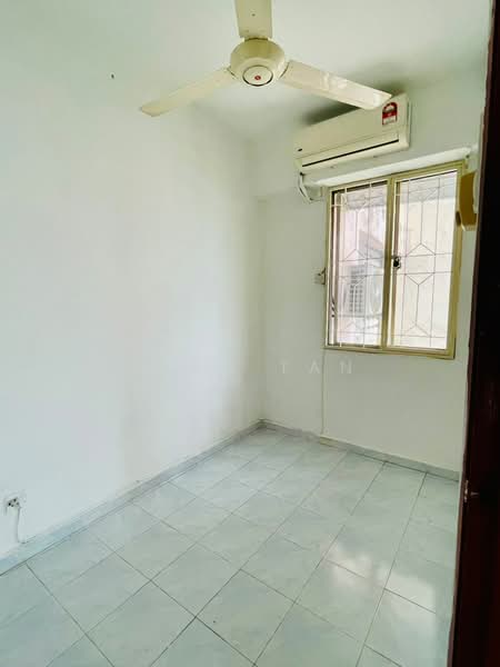 Apartment for Sale at Ixora Apartments - Ivan Tan - Interior - PropertyGuru.com.my
