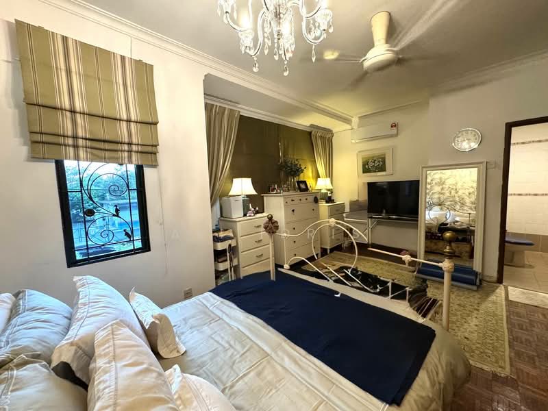 2-storey Terraced House for Sale in Usj 11 (Subang Jaya) - Ali Idris - Bedroom - PropertyGuru.com.my