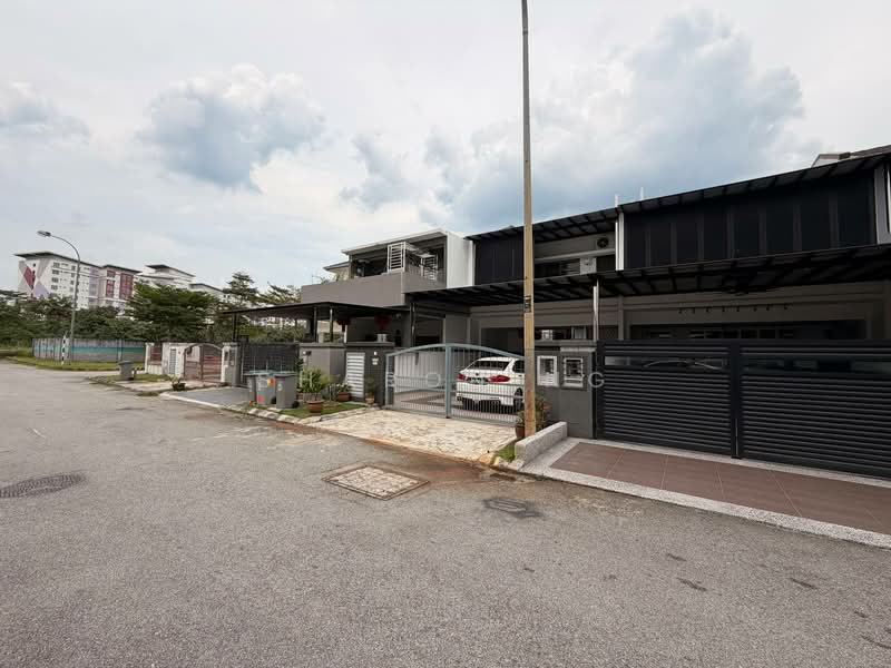 2-storey Terraced House for Sale in Bandar Uda Utama (Johor Bahru) - Sharon Ng - Exterior - PropertyGuru.com.my