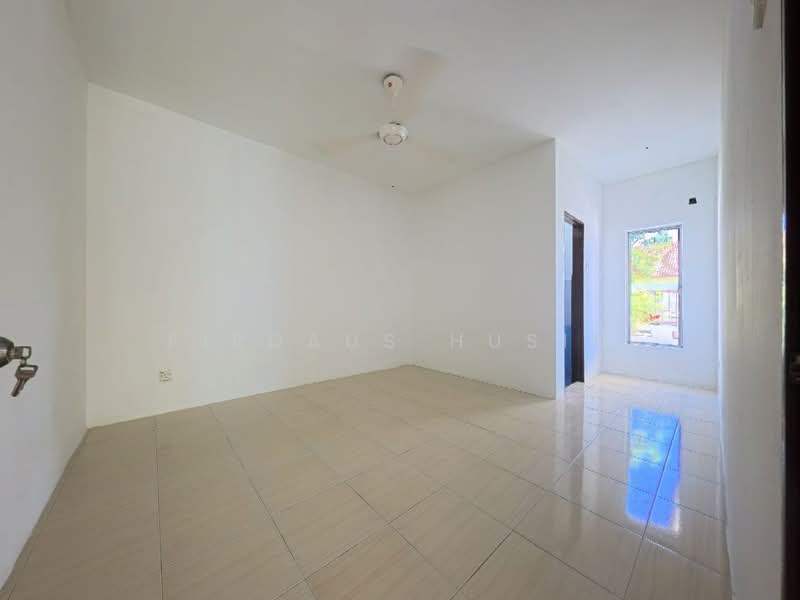 Semi-Detached House for Sale in Bandar Baru Salak Tinggi (Sepang) - Firdaus Husin - PropertyGuru.com.my