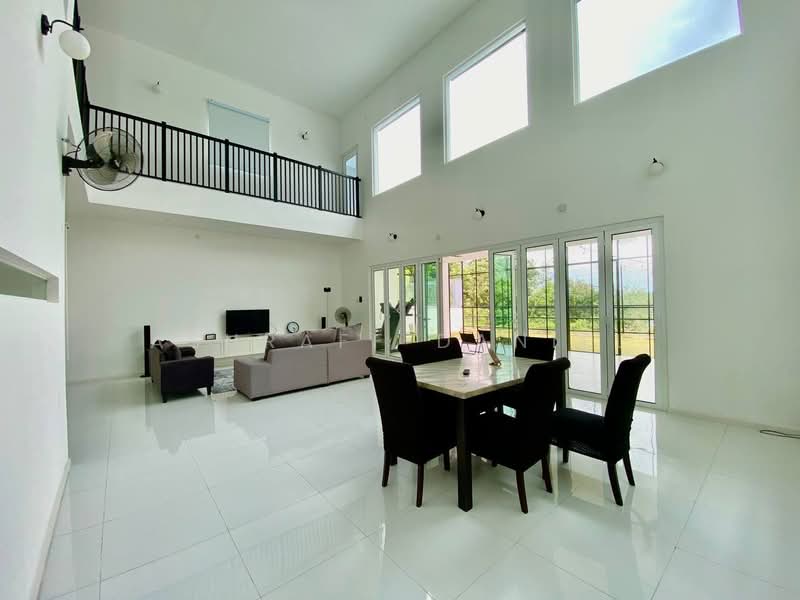 Bungalow for Sale in Sungai Merab (Dengkil) - Ashraff Daniel - Living Room - PropertyGuru.com.my