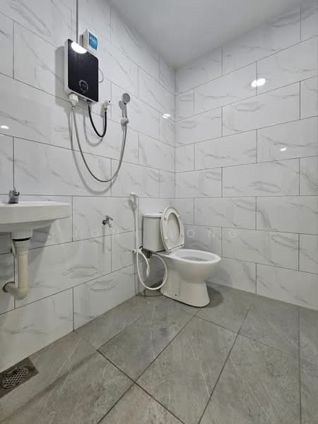 Rumah Teres 2 Tingkat untuk Dijual di Taman Ungku Tun Aminah (Skudai) - Jony Jong - Bathroom - PropertyGuru.com.my