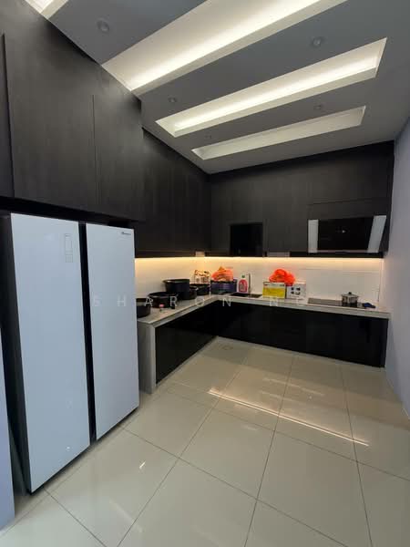 Cluster House for Sale in Taman Bukit Skudai (Skudai) - Sharon Ng - Kitchen - PropertyGuru.com.my