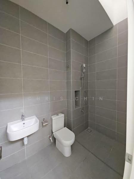 Rumah Teres 2 Tingkat untuk Dijual di Bandar Seri Alam (Masai) - Chris Chin - Bathroom - PropertyGuru.com.my