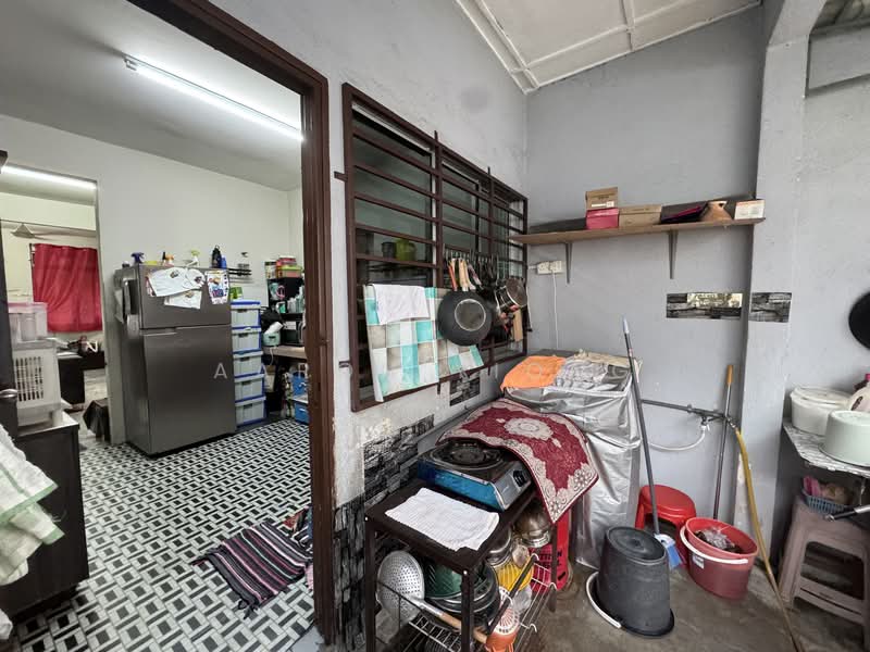 2-storey Terraced House for Sale in Pandan Perdana (Ampang) - Aaron Yiong - Kitchen - PropertyGuru.com.my
