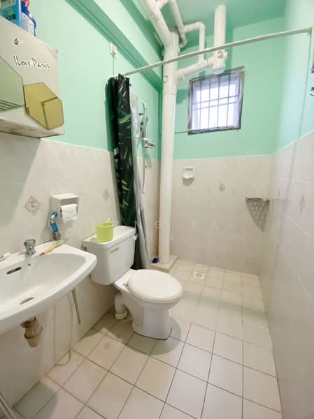 Untuk Disewa - Sri Akasia